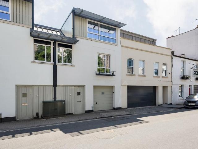 House for rent in Clifton Village, Bristol