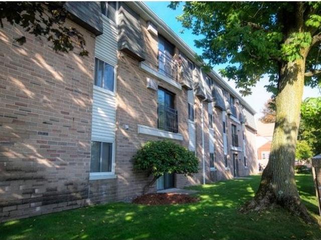 Apartment for rent in Lowell, Middlesex County