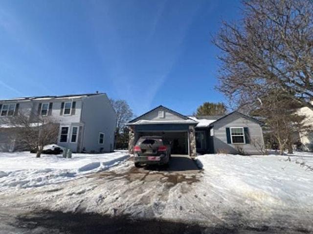Condo for sale in Waterford, Michigan