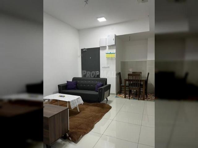 Room for rent in Petaling, Alam Impian