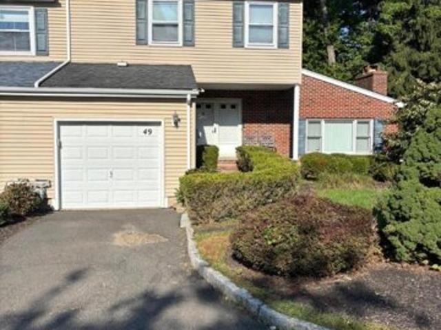 House for sale in Pines Lake, Wayne
