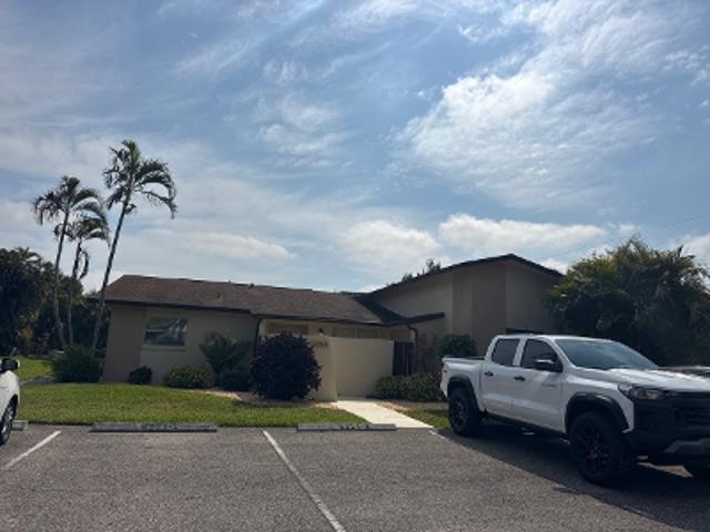 Condo for sale in Cypress Lake, Lee County