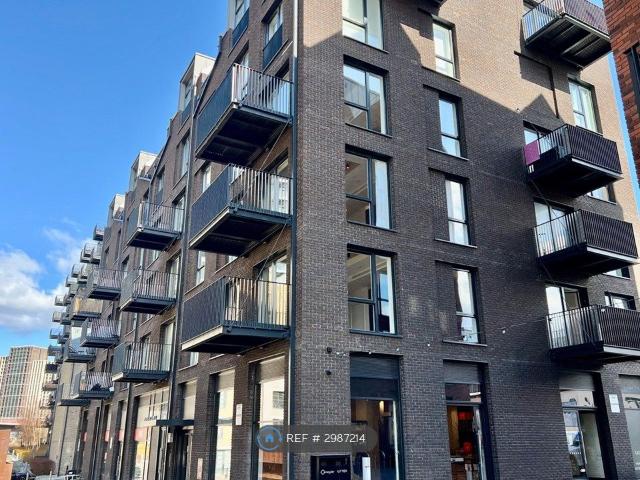 House for rent in Blackwall, Greater London