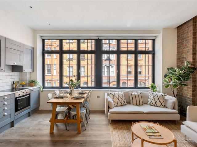 House for rent in East Marylebone, Greater London