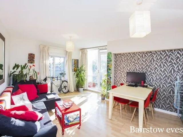 Apartment for rent in Old Ford, Bow