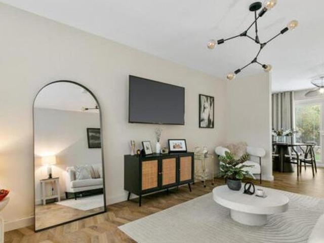 House for sale in Charleston, Paisley
