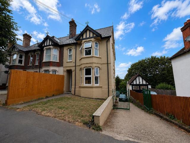 Room for rent in Totteridge, Cressex