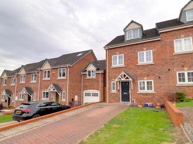 House for sale in Stone, Baswich