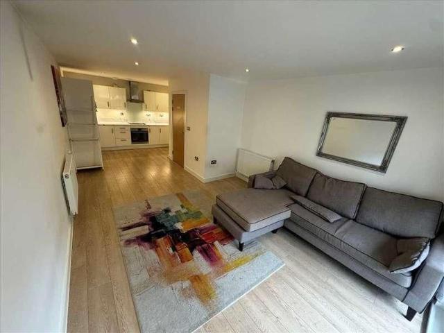 Apartment for rent in Harold Hill, Greater London