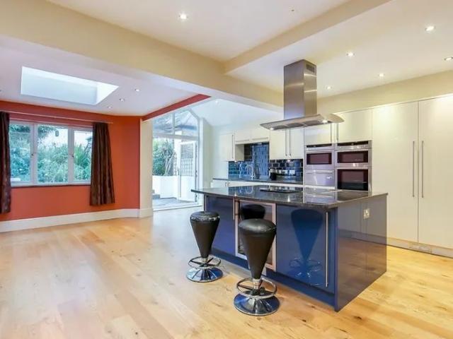 House for rent in Shepherd's Hill, Muswell Hill