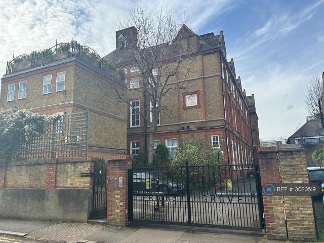 Apartment for rent in Stockwell, Greater London