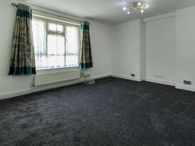 Apartment for rent in Slough