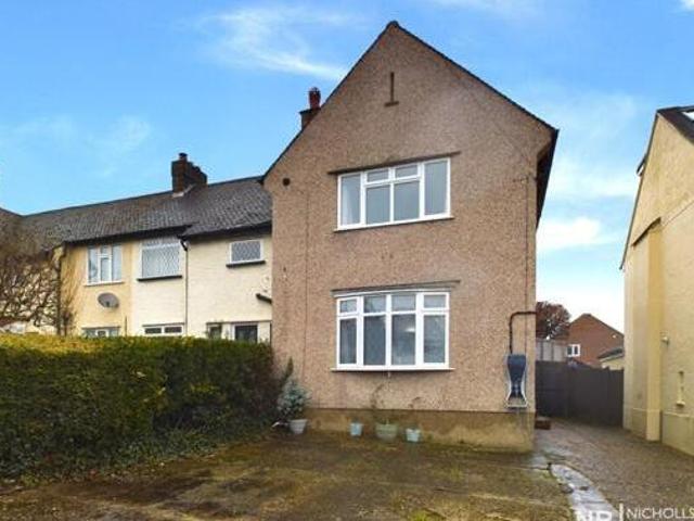 House for sale in Surrey, England