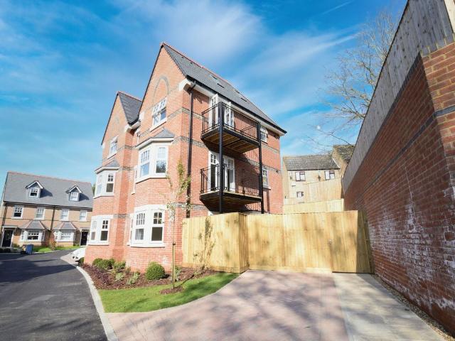 Apartment for rent in Cressex, Isle Of Man
