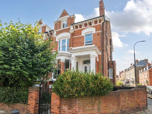 Apartment for rent in London Borough of Camden, Greater London