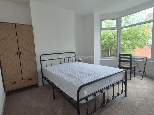 Room for rent in Potters Corner, East Midlands
