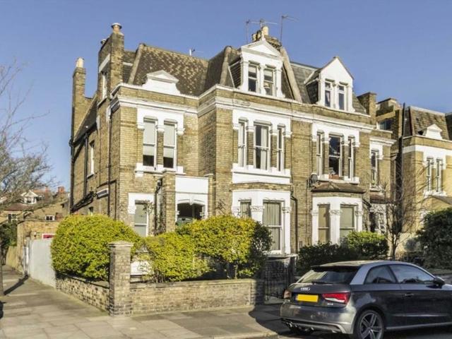 Apartment for rent in Kew, Greater London