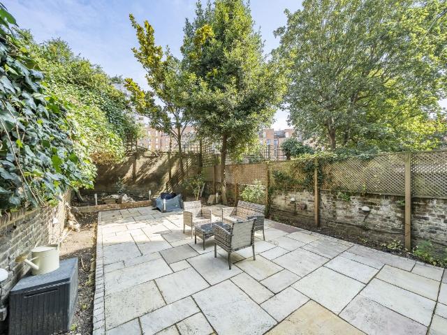 Apartment for rent in South Hampstead, Greater London