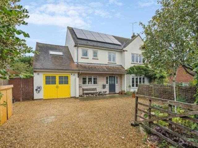 House for sale in King's Walden, Hertfordshire