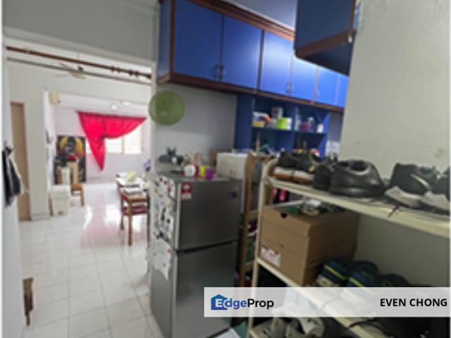 Flat for sale in Country Heights Damansara, Kuala Lumpur