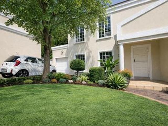 House for sale in Waterkloof, Gauteng