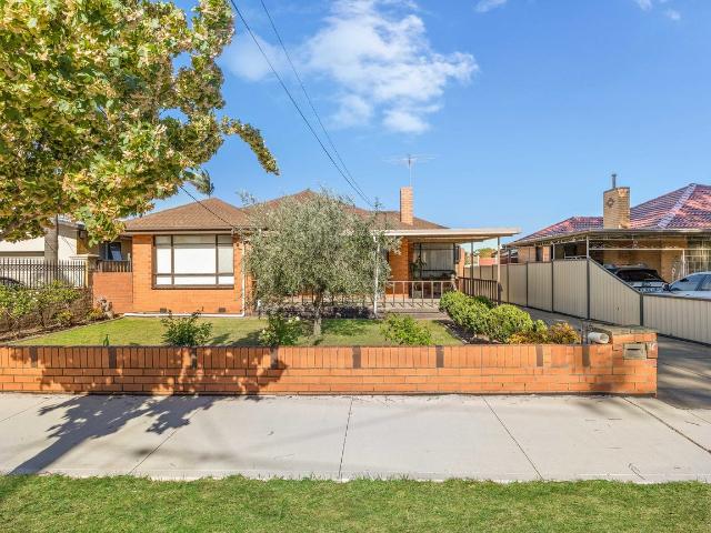 House for rent in St Albans, Victoria