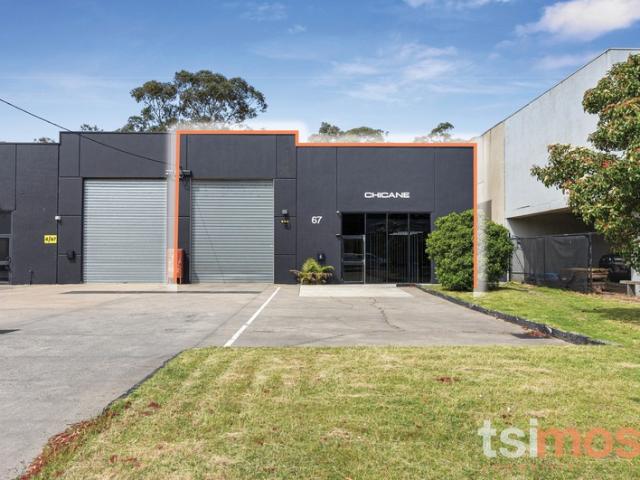 Warehouse for rent in Braeside, Melbourne