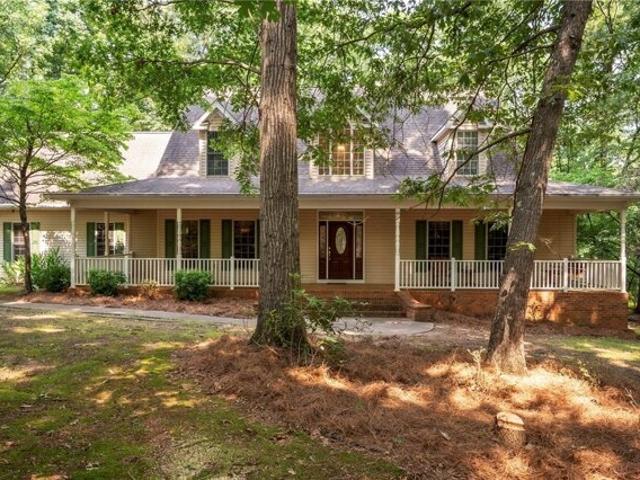 House for sale in Hartwell