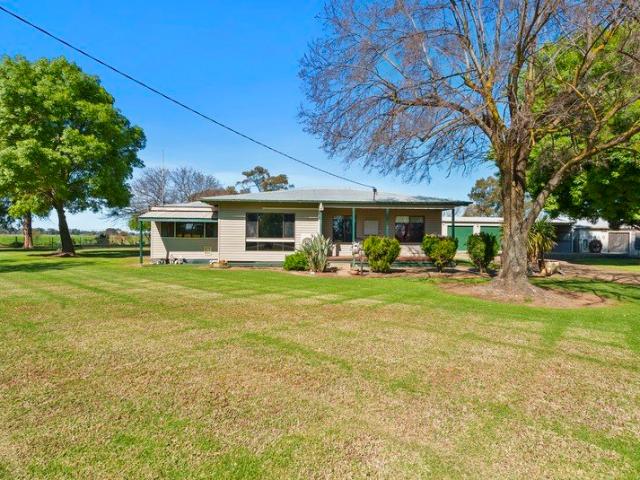 Cottage for sale in Invergordon, Victoria