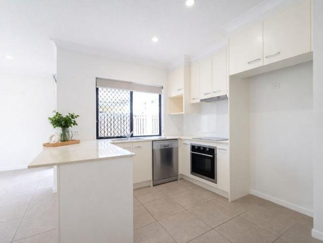 Townhouse for rent in Toombul, Queensland