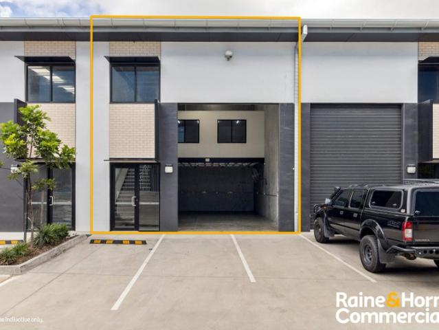 Warehouse for rent in Toombul, Queensland