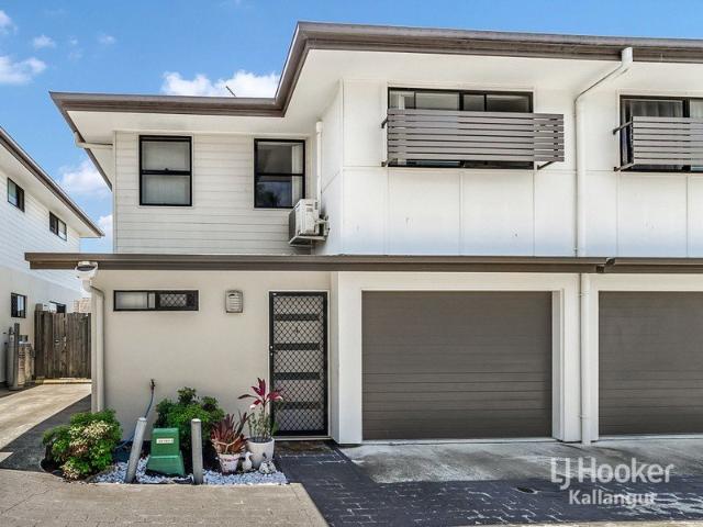 Townhouse for sale in Toombul, Queensland