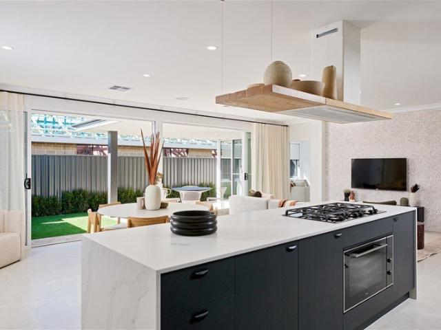 Cottage for sale in Mariginiup, Western Australia