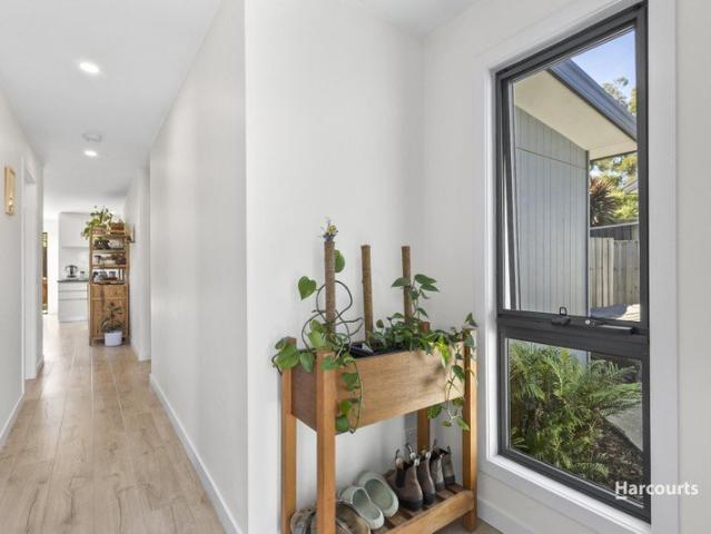 Villa for sale in Kingston, Hobart