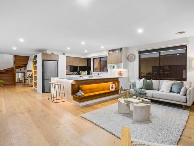 Townhouse for sale in Altona North, Melbourne
