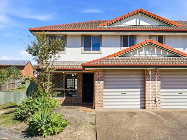 Townhouse for sale in Toombul, Queensland