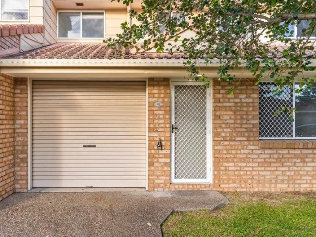 Townhouse for sale in Toombul, Queensland