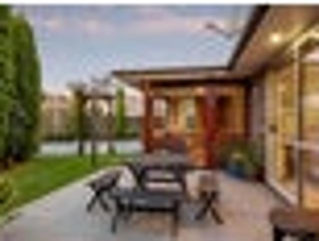 House for sale in Chaslands, Canterbury