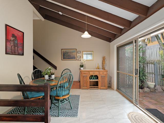 Townhouse for sale in Arana Hills, Greater Brisbane