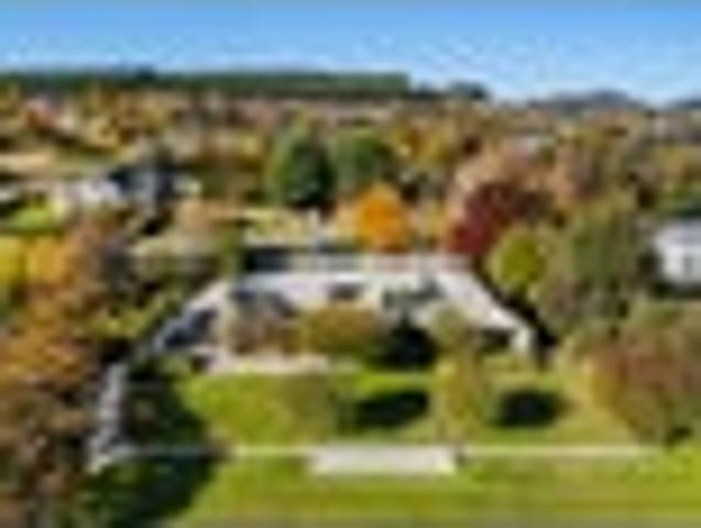 House for sale in Otakou