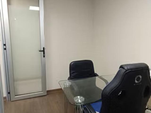 Oficina en arriendo en Barrio Tajamar, Providencia