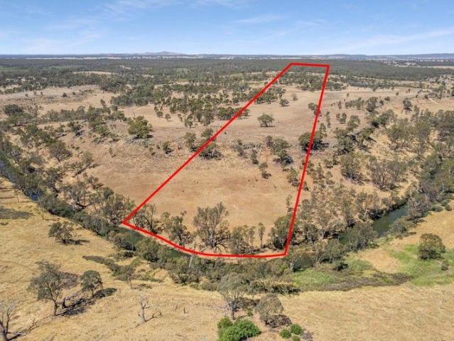 Cottage for sale in Axedale, Victoria