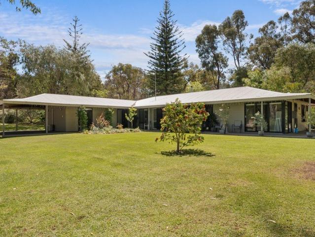 House for sale in Karnup, City of Rockingham