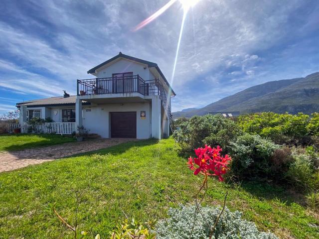 Apartment for rent in Betty's Bay, Overstrand Local Municipality