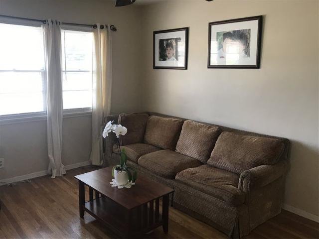 Room for rent in Long Beach Room for rent in Long Beach