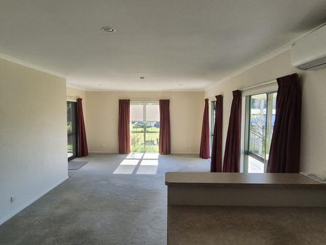 House for rent in Awhitu, Oroua County