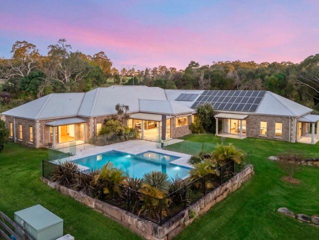 Cottage for sale in Middle Dural, Sydney