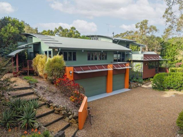 Cottage for sale in Toombul, Queensland