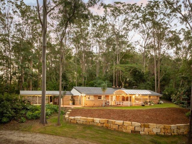 Cottage for sale in Toombul, Queensland