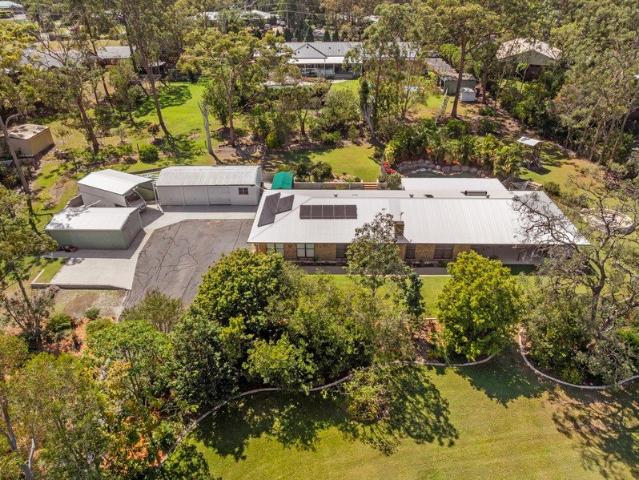 Cottage for sale in Capalaba, Greater Brisbane